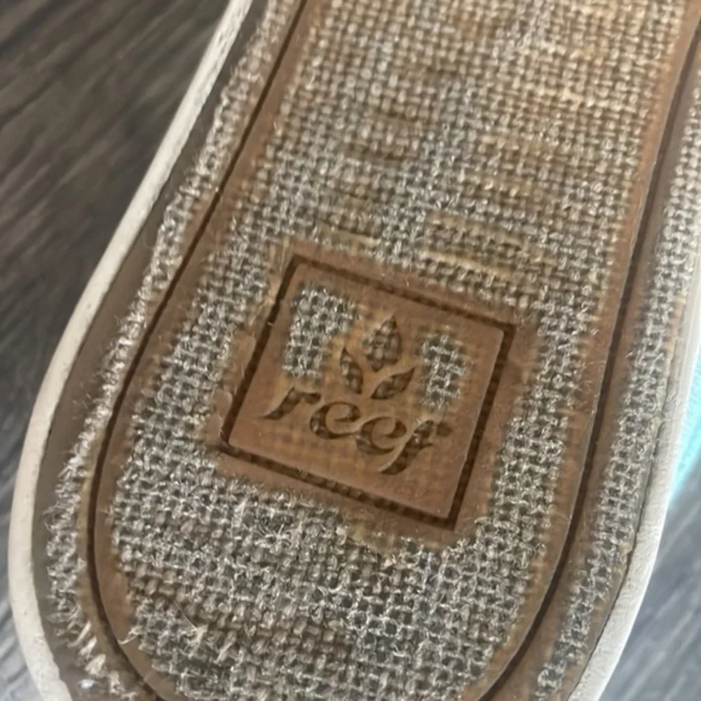 Reef sneakers size 7.5 aqua distressed comfy - Picture 7 of 9